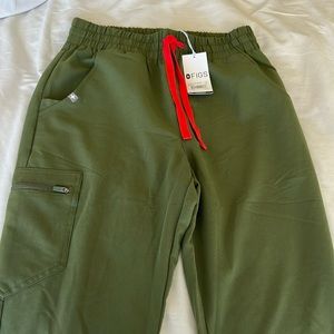 FIGS Zamora Scrub Pant Size Small